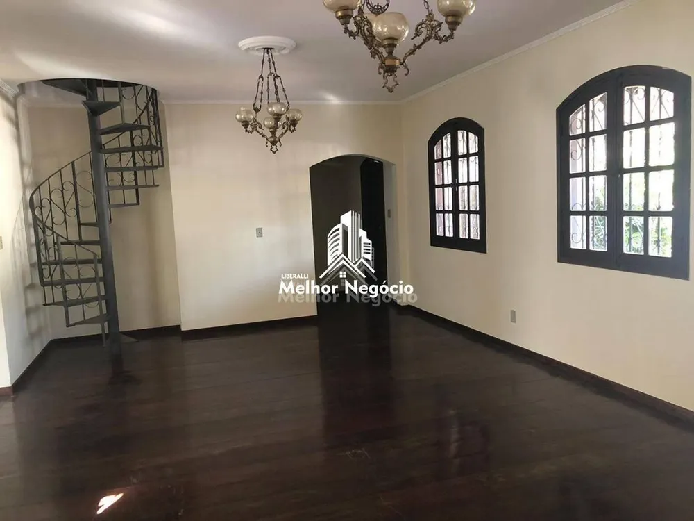 Casa, 3 quartos, 200 m² - Foto 1