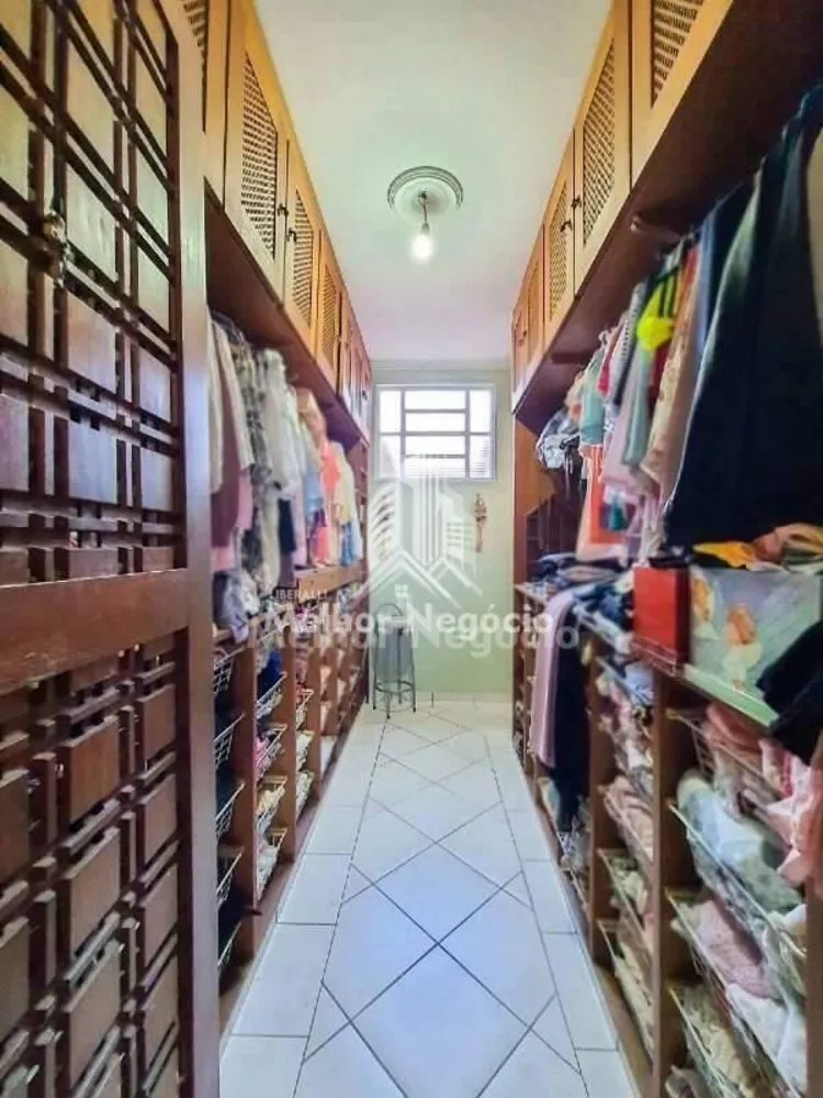 Casa, 4 quartos, 444 m² - Foto 1