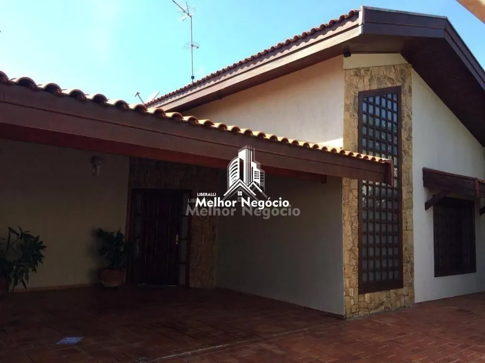 Casa, 3 quartos, 246 m² - Foto 1