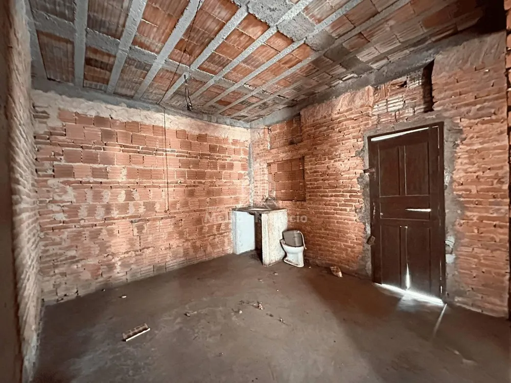 Casa, 4 quartos, 180 m² - Foto 2