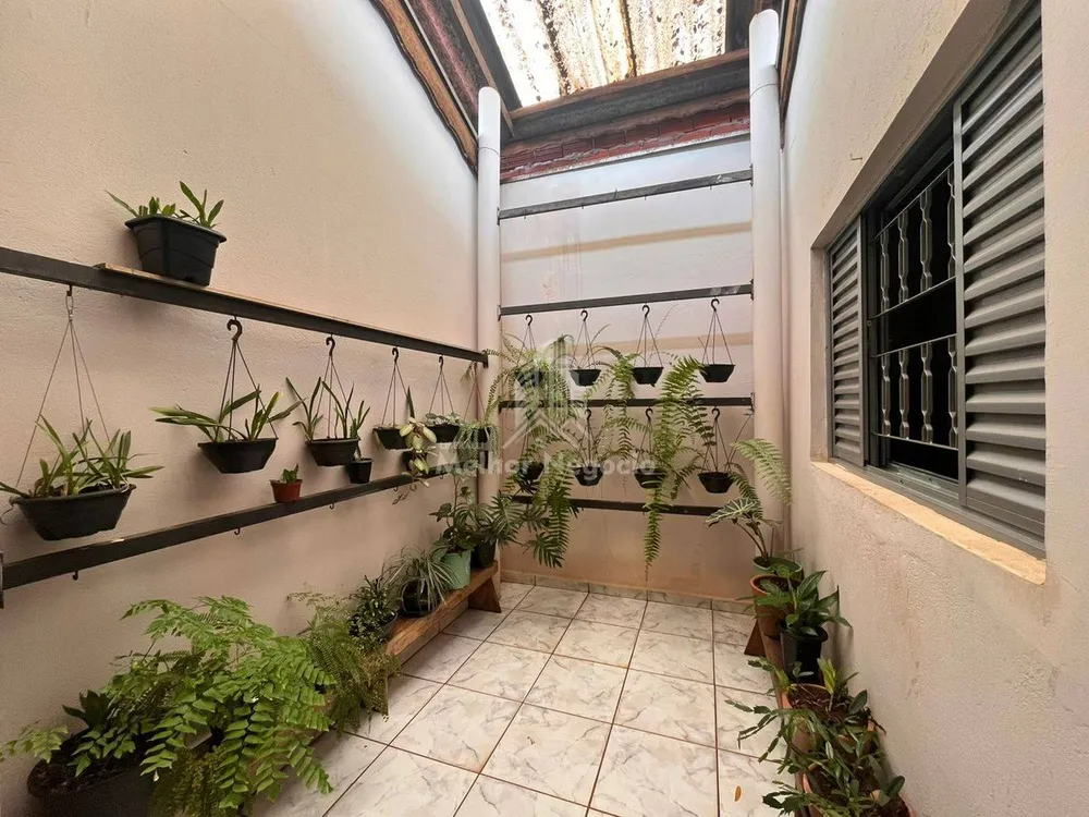 Casa, 3 quartos, 229 m² - Foto 2