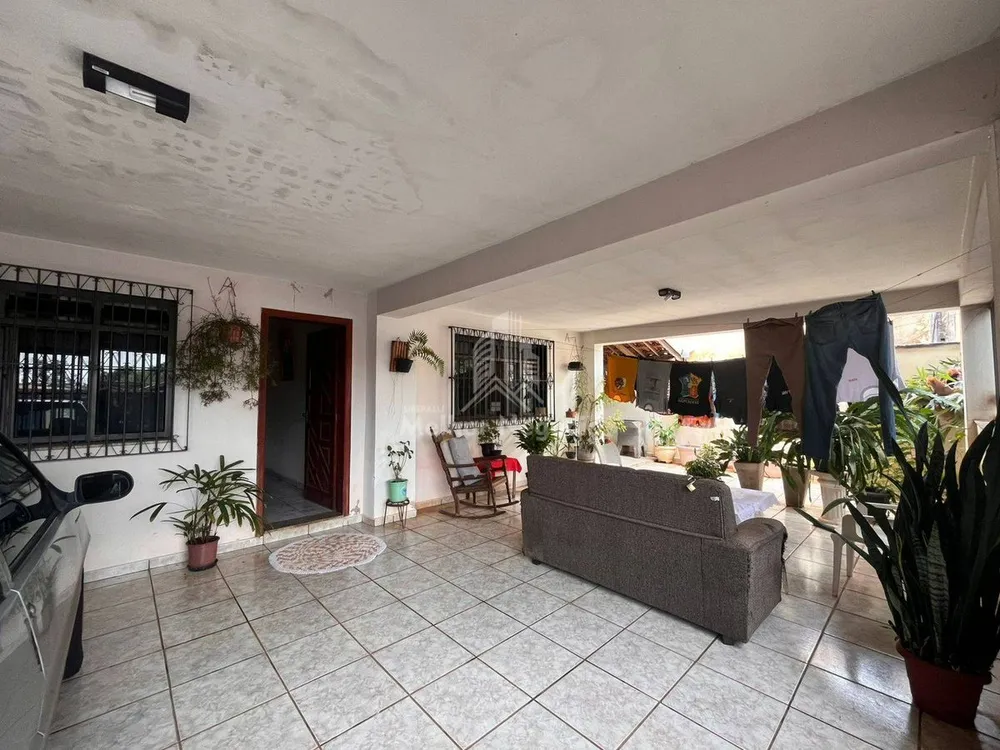 Casa, 3 quartos, 229 m² - Foto 1