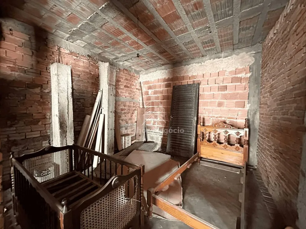 Casa, 4 quartos, 180 m² - Foto 1