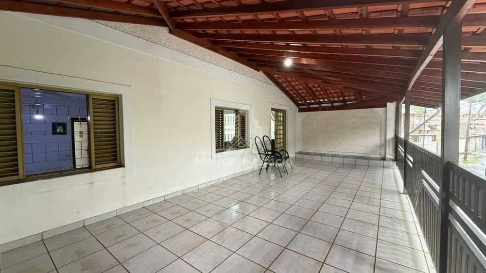 Casa, 4 quartos, 270 m² - Foto 2