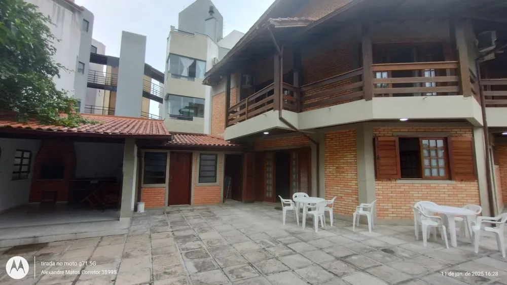 Casa, 4 quartos, 198 m² - Foto 2