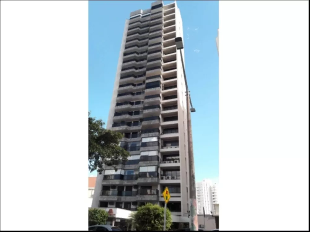 Apartamento à venda com 4 quartos, 242m² - Foto 1