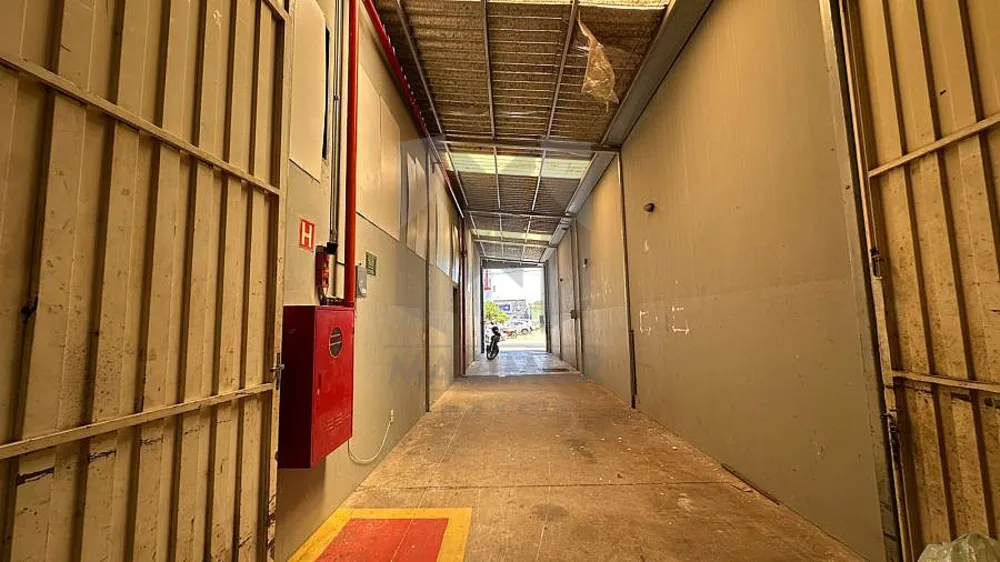 Loja-Salão, 640 m² - Foto 2