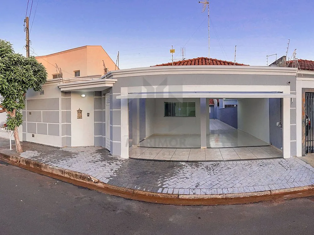 Casa, 3 quartos, 204 m² - Foto 2
