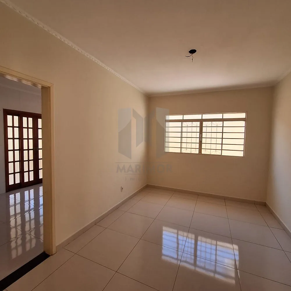 Casa, 2 quartos, 300 m² - Foto 4