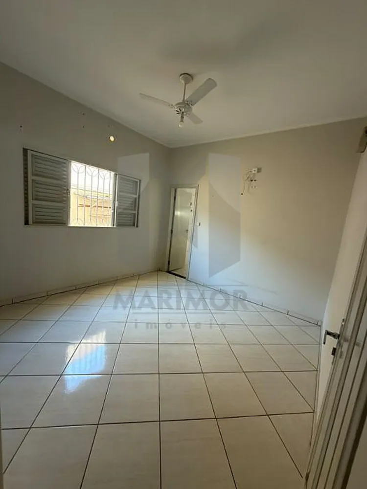Casa, 3 quartos, 250 m² - Foto 3