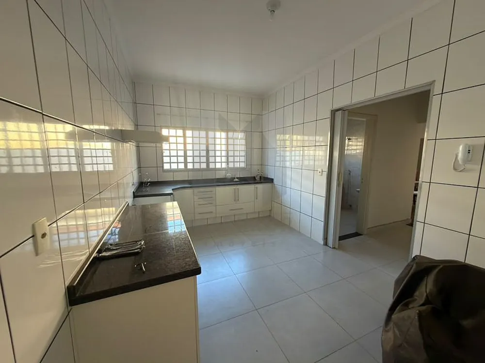 Casa, 3 quartos, 250 m² - Foto 4