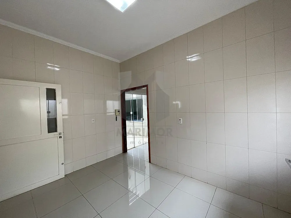 Casa, 3 quartos, 250 m² - Foto 11
