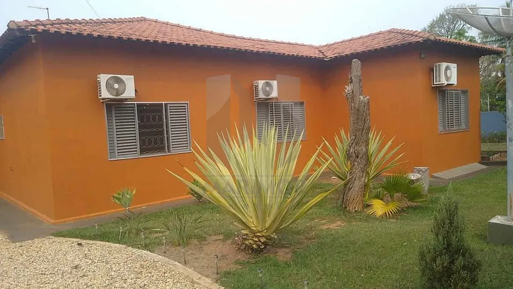 Chácara, 3 quartos, 1600 m² - Foto 2