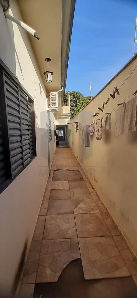 Casa, 4 quartos, 250 m² - Foto 13