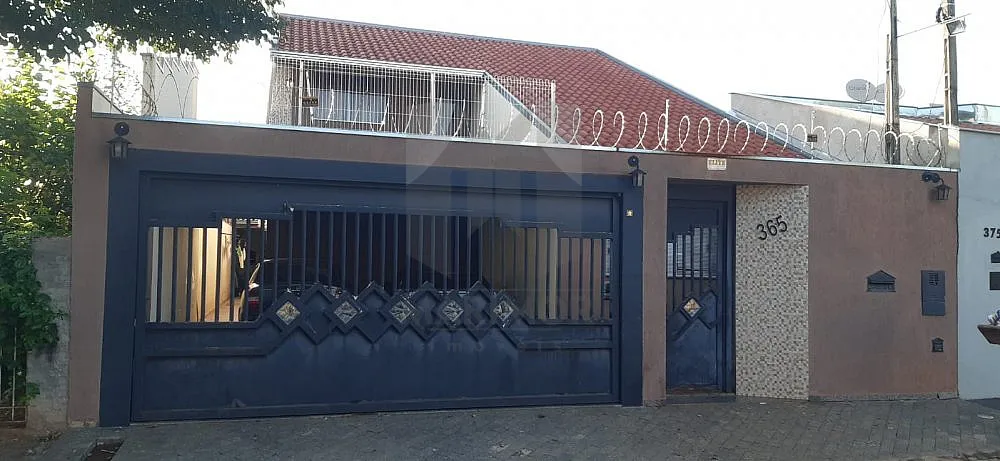 Casa, 4 quartos, 250 m² - Foto 1