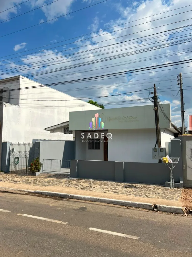 Casa, 1 quarto, 224 m² - Foto 1