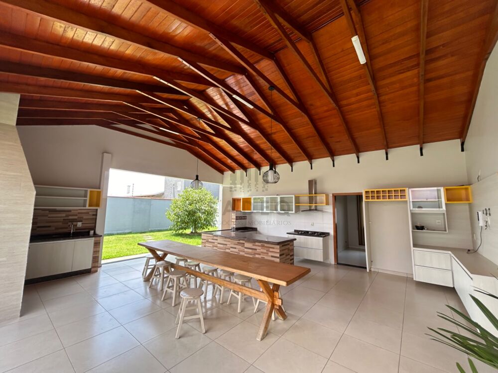Casa à venda com 2 quartos, 260m² - Foto 6