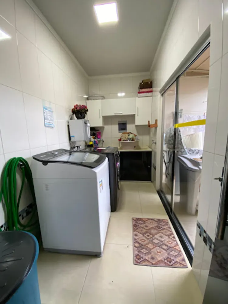 Sobrado, 2 quartos, 334 m² - Foto 1