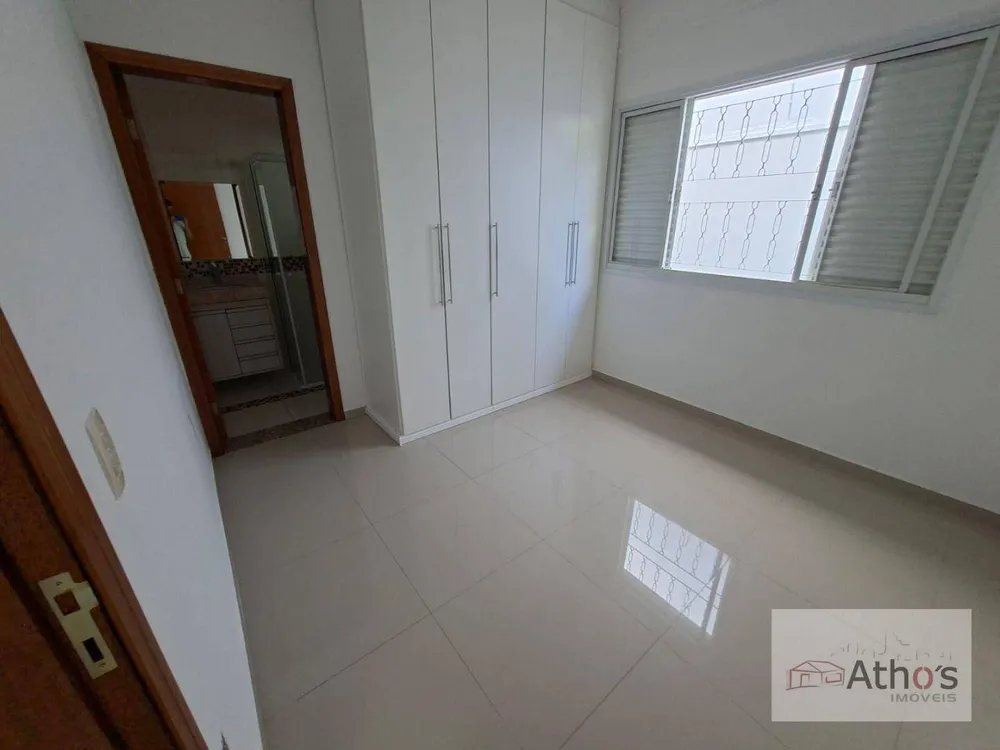 Casa, 4 quartos, 250 m² - Foto 8