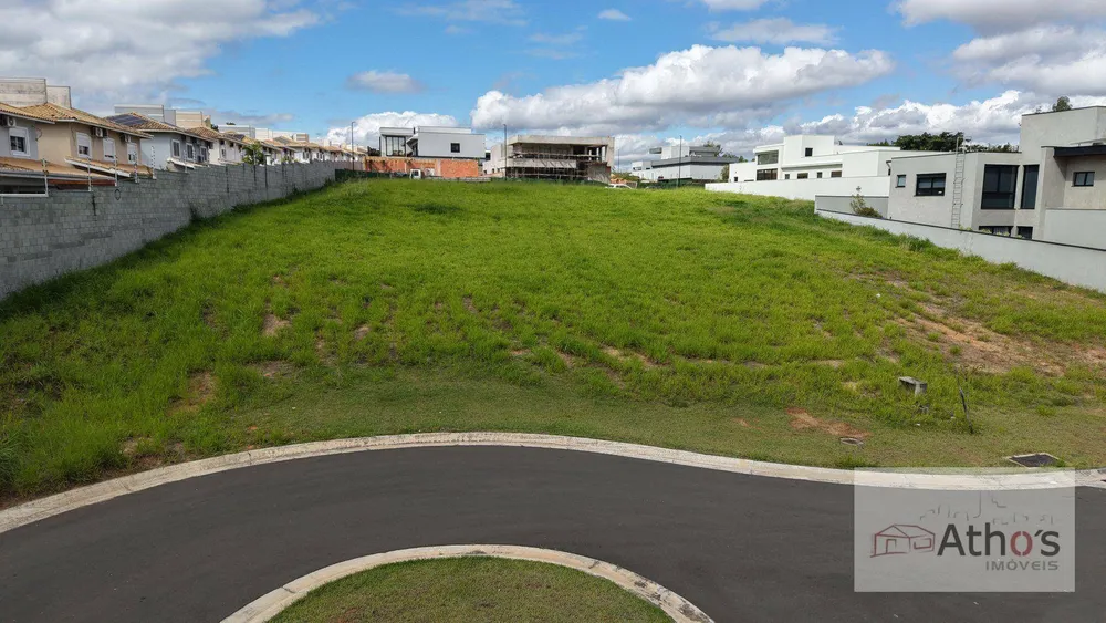 Loteamento e Condomínio, 677 m² - Foto 1