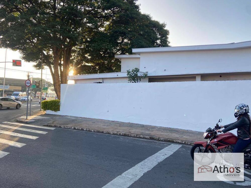 Casa à venda e aluguel com 7 quartos, 550m² - Foto 3