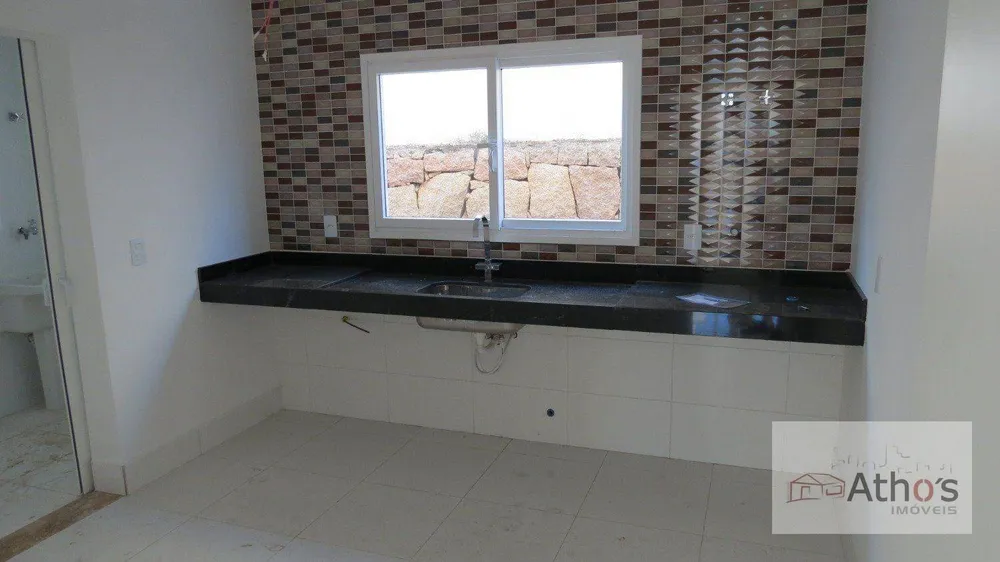 Sobrado, 4 quartos, 310 m² - Foto 4