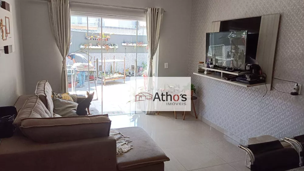 Casa, 3 quartos, 146 m² - Foto 2