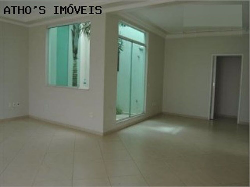 Casa à venda com 3 quartos, 200m² - Foto 4