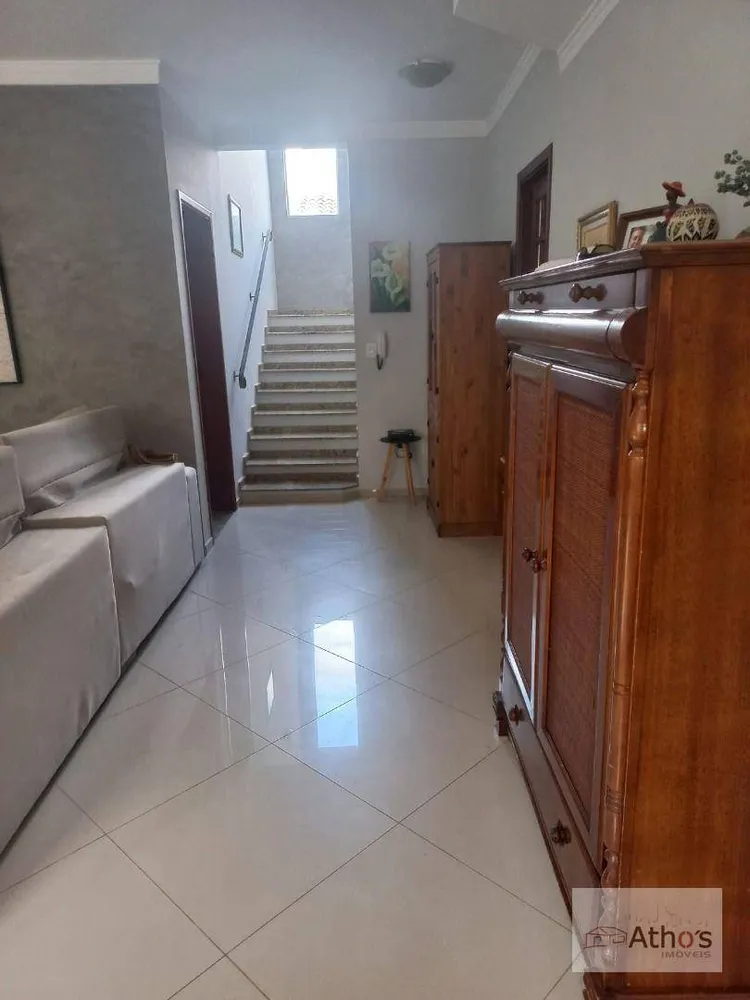 Casa, 3 quartos, 201 m² - Foto 3