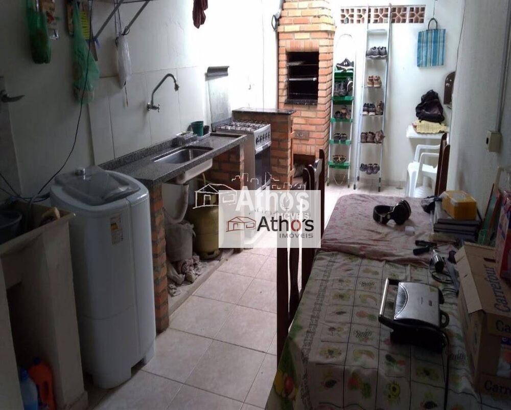 Casa, 4 quartos, 173 m² - Foto 2