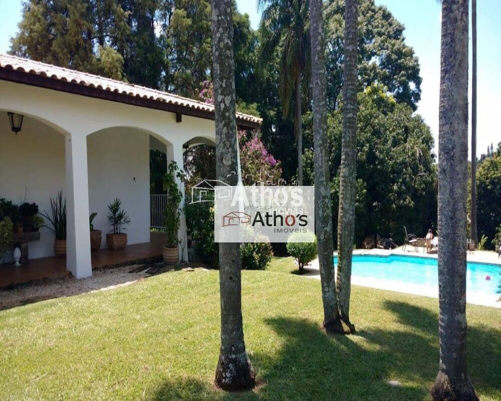 Chácara à venda com 6 quartos, 750m² - Foto 1