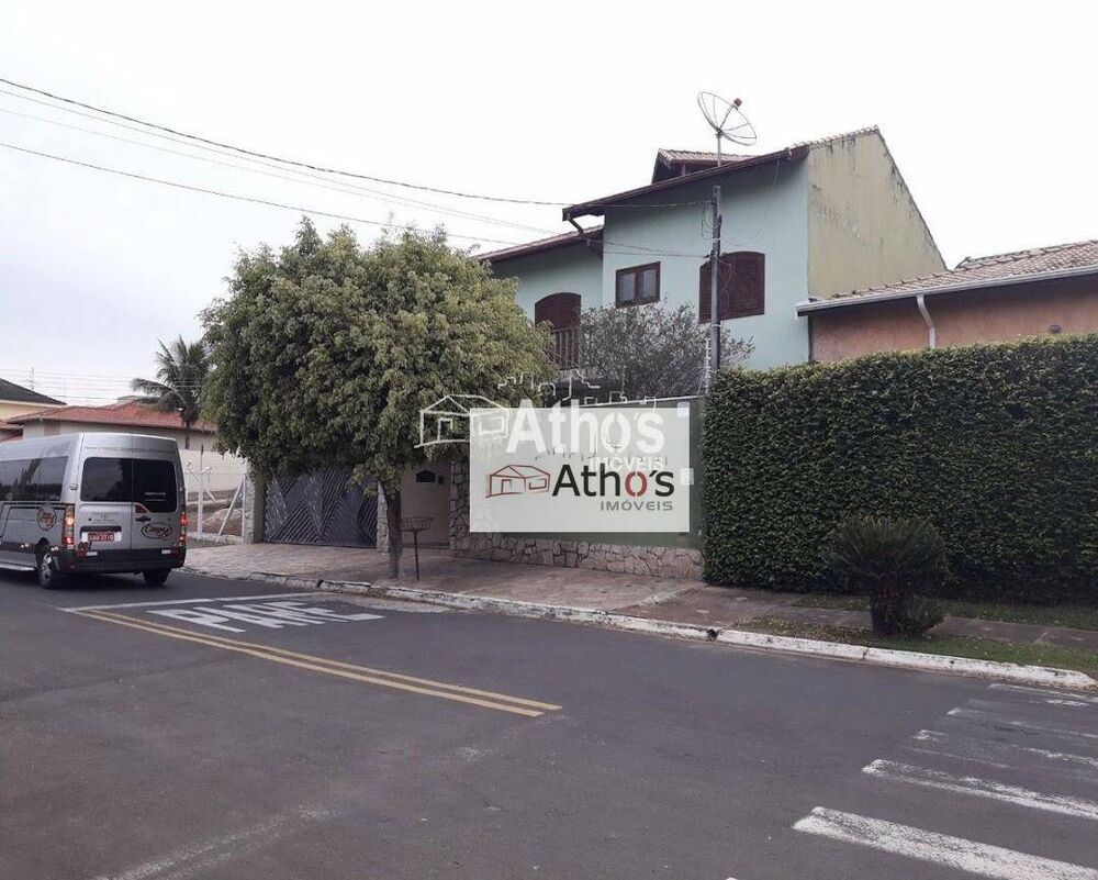 Sobrado, 3 quartos, 277 m² - Foto 2