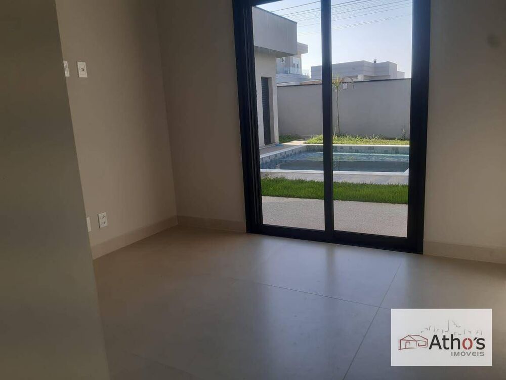 Casa de Condomínio à venda com 3 quartos, 238m² - Foto 4