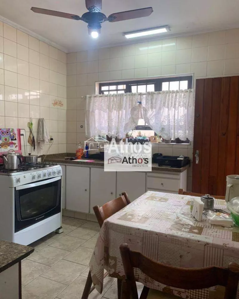 Casa, 3 quartos, 219 m² - Foto 7