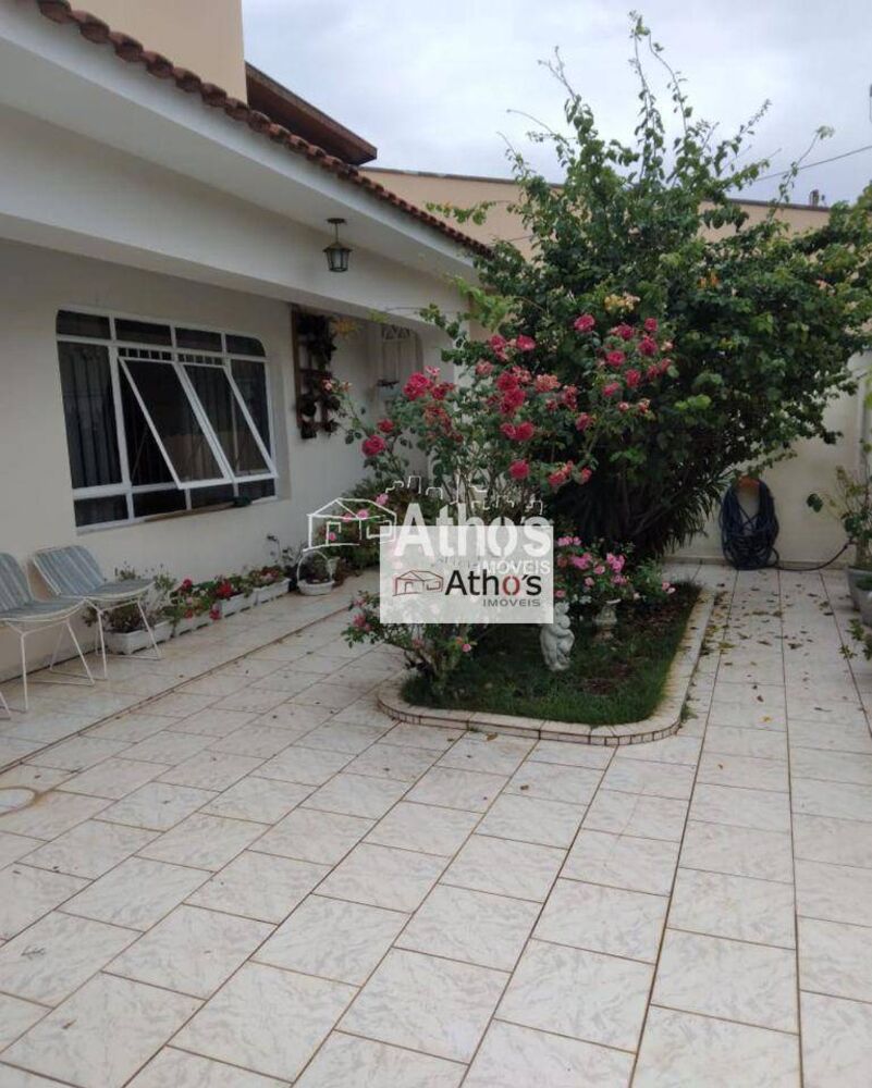 Casa, 3 quartos, 219 m² - Foto 33