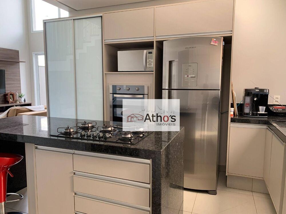 Sobrado, 3 quartos, 194 m² - Foto 1