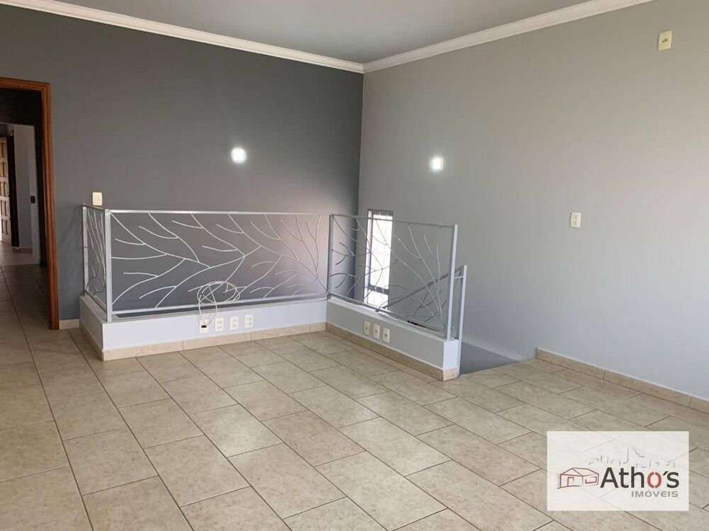 Sobrado, 2 quartos, 212 m² - Foto 1