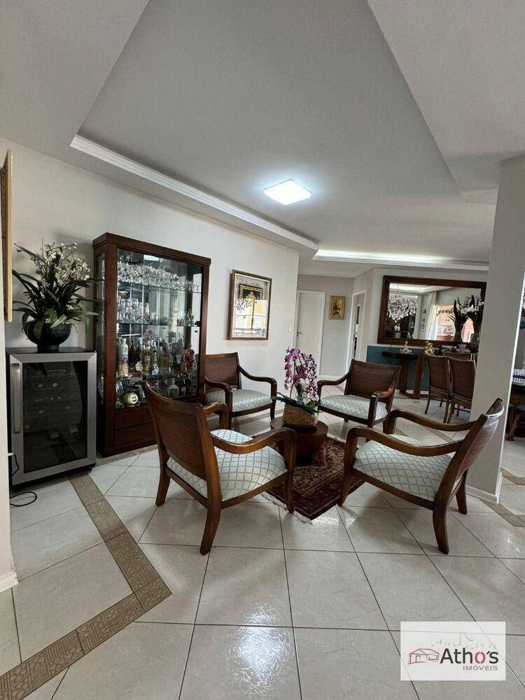 Apartamento, 4 quartos, 212 m² - Foto 11