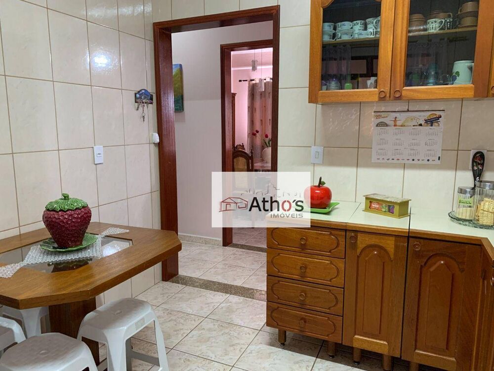 Casa à venda com 2 quartos, 118m² - Foto 11