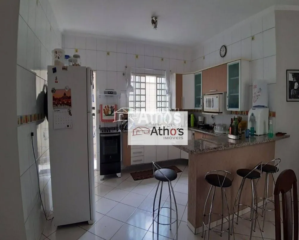 Casa, 3 quartos, 188 m² - Foto 8