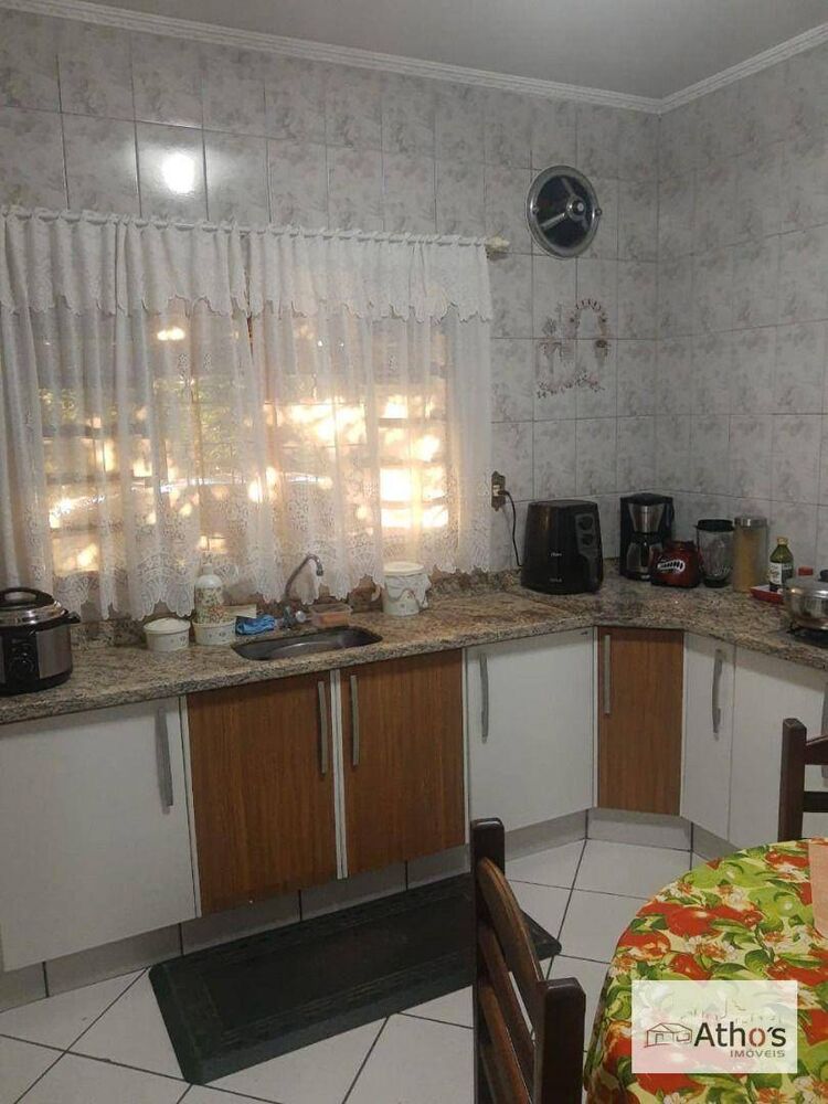 Chácara à venda com 3 quartos, 331m² - Foto 3