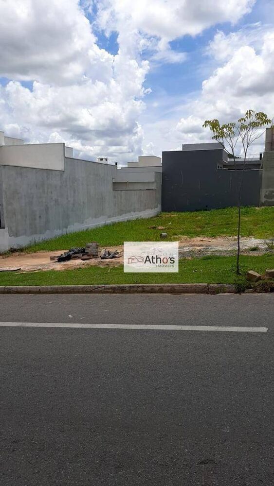 Loteamento e Condomínio, 300 m² - Foto 1