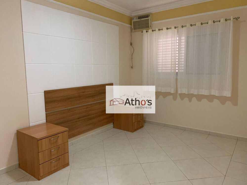 Casa para alugar com 3 quartos, 150m² - Foto 2