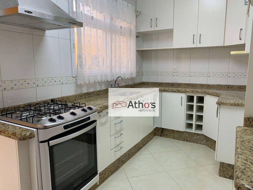 Casa para alugar com 3 quartos, 150m² - Foto 4