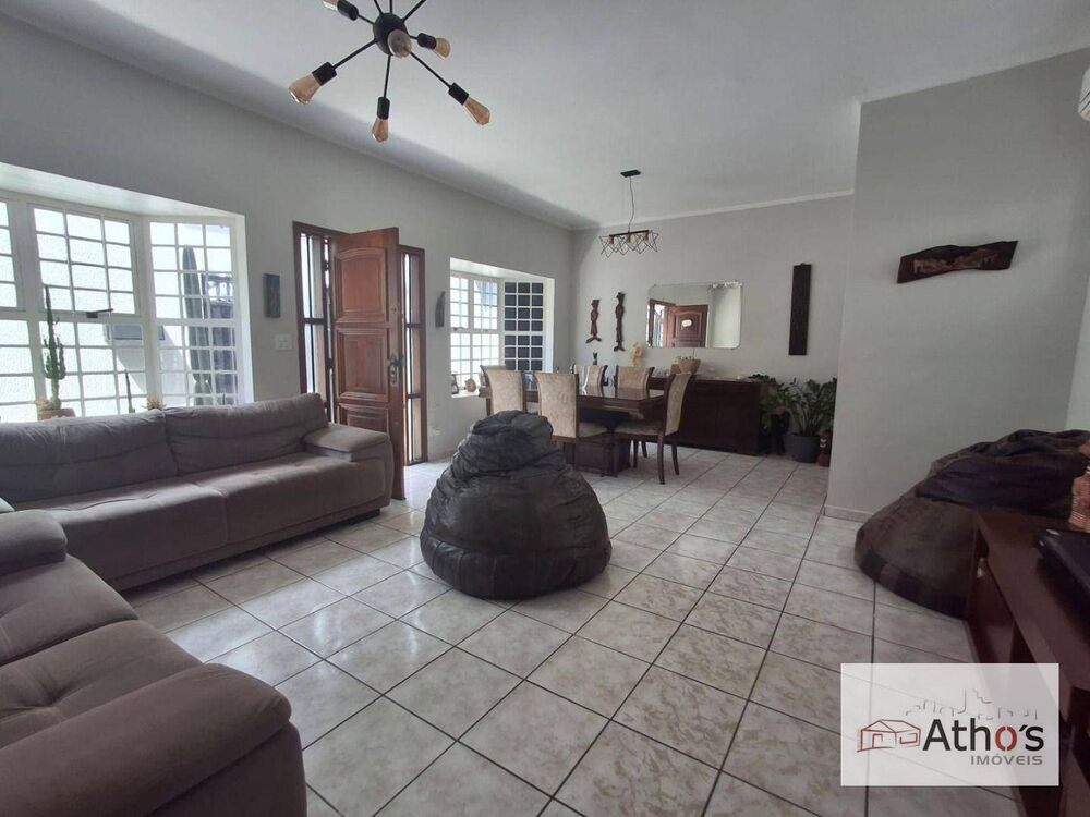 Casa, 3 quartos, 150 m² - Foto 1