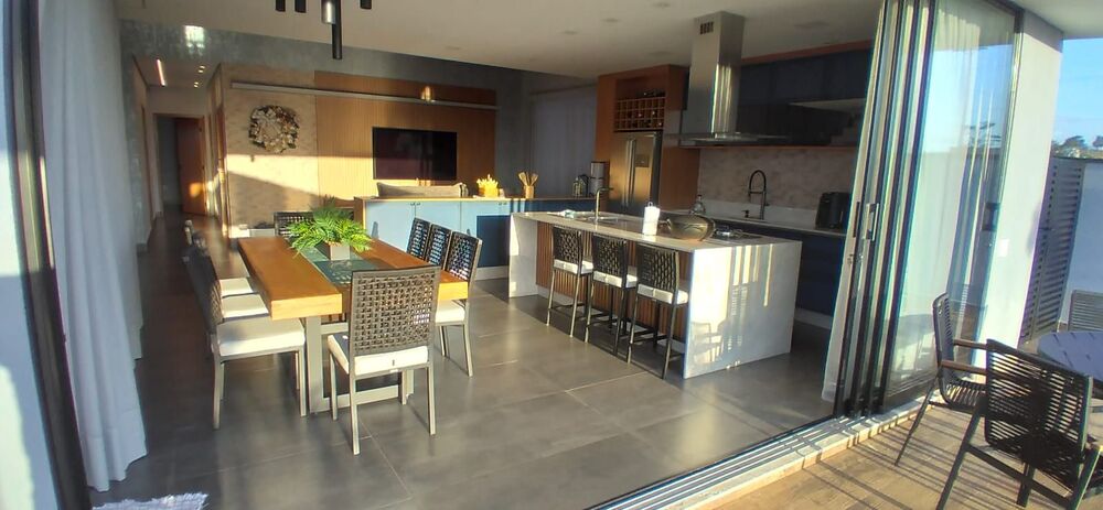 Sobrado, 3 quartos, 192 m² - Foto 1