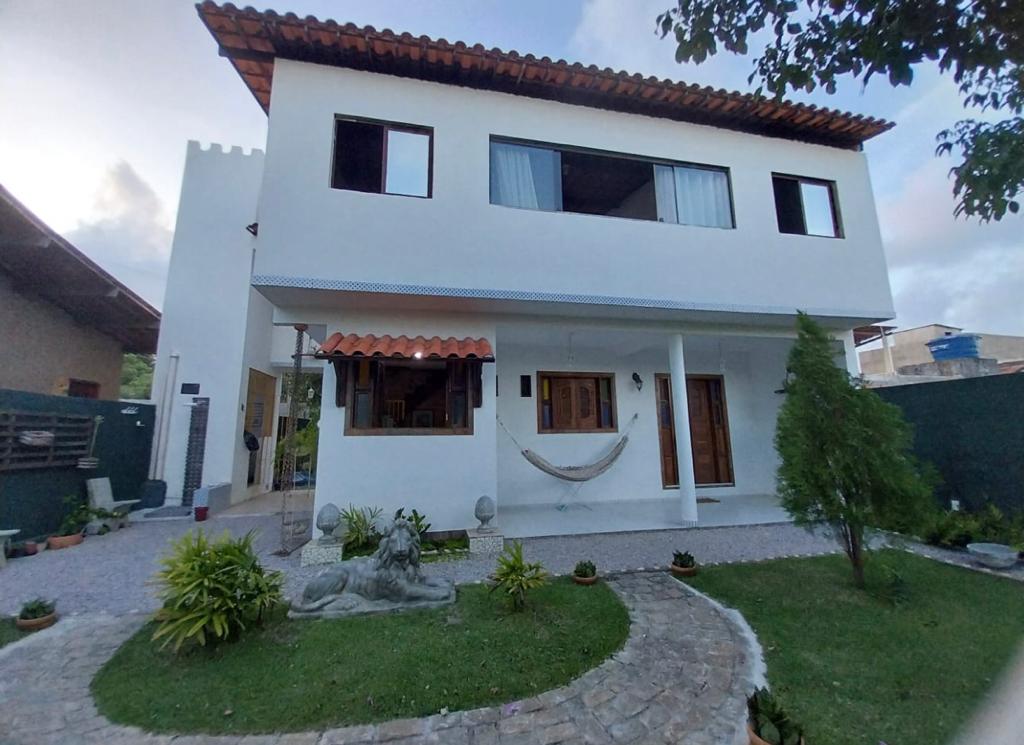 Casa à venda com 3 quartos, 116m² - Foto 1