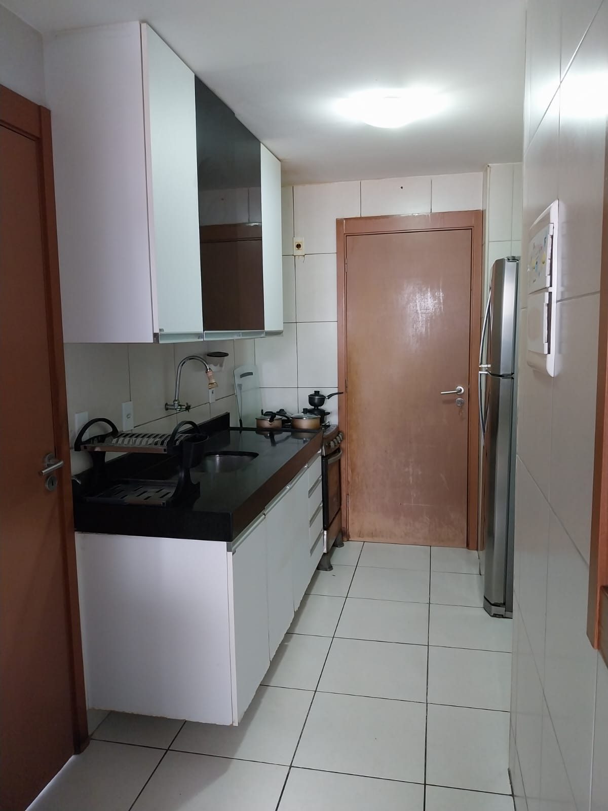 Apartamento à venda com 3 quartos, 84m² - Foto 2