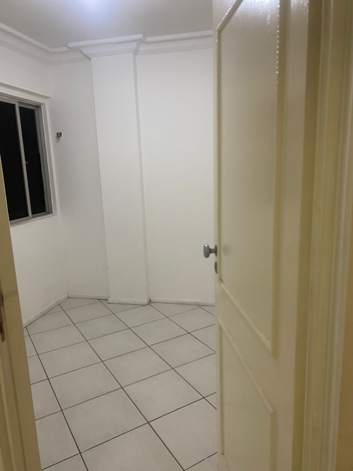 Apartamento à venda com 3 quartos, 120m² - Foto 2