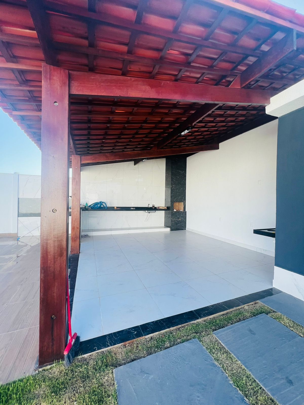 Casa à venda com 3 quartos, 240m² - Foto 11